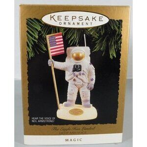 440/1361 Hallmark Keepsake Ornament ~ The Eagle Has Landed ~ 1997 ~  Light and V